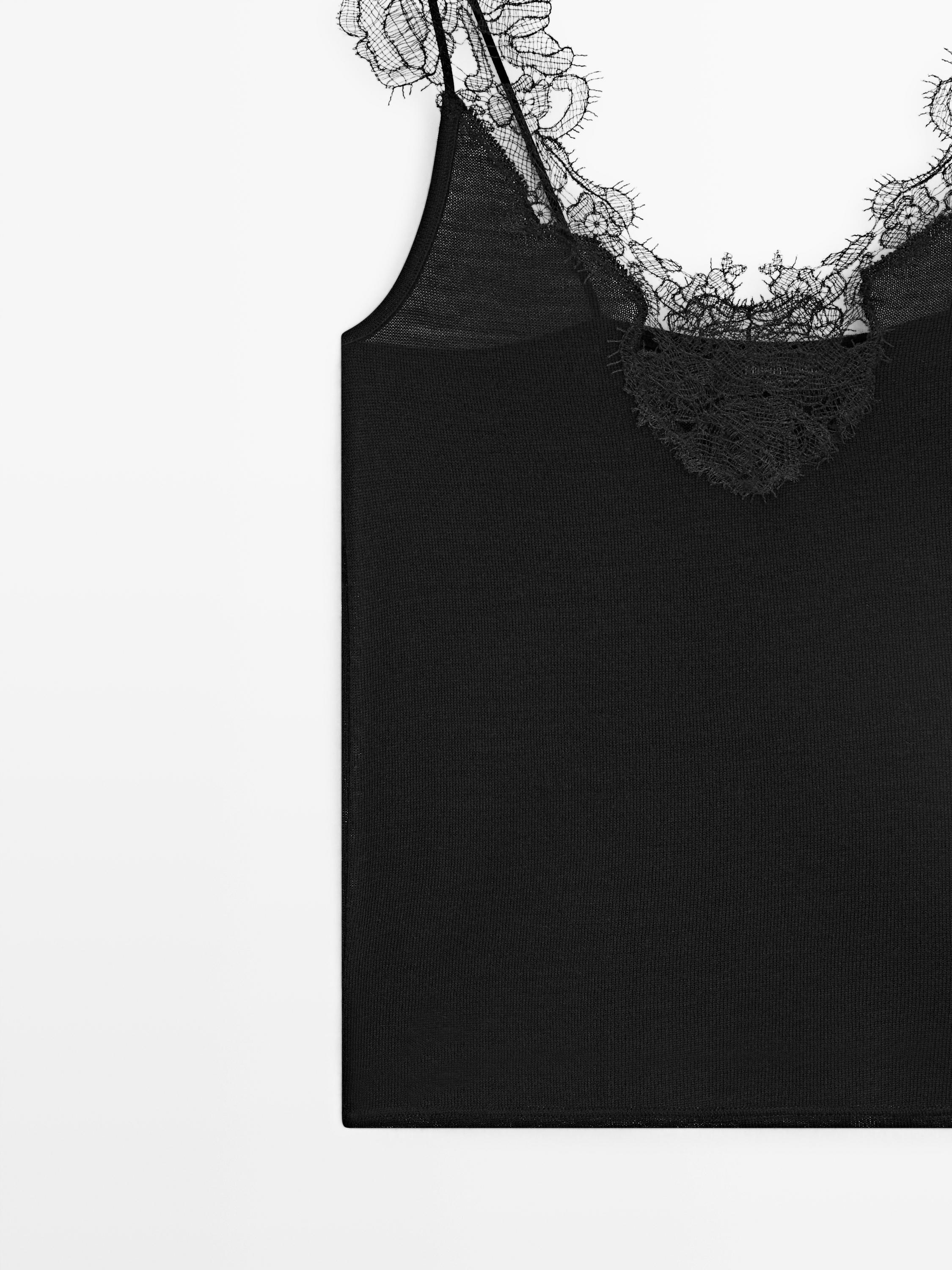 Top en maille à bretelles et dentelle